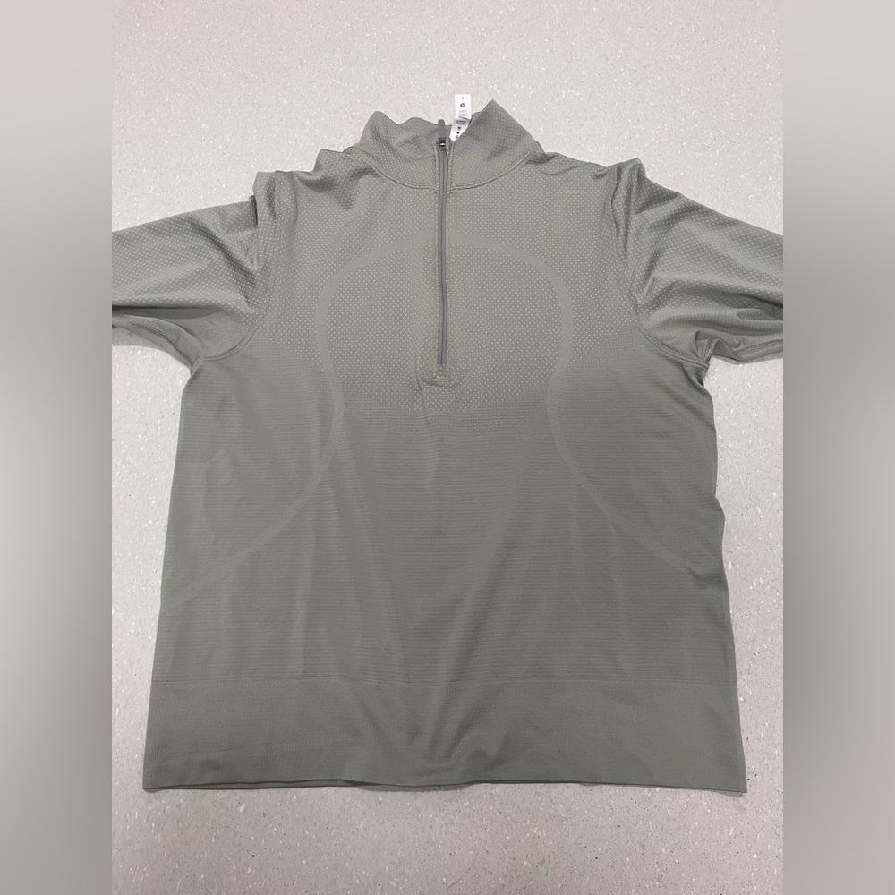 Lululemon Swiftly Relaxed Half Zip – Women’s Size 6​